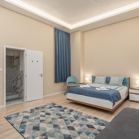 Apartment With 2 Bedrooms Near Gellert Thermal Bath بودابست المظهر الخارجي الصورة