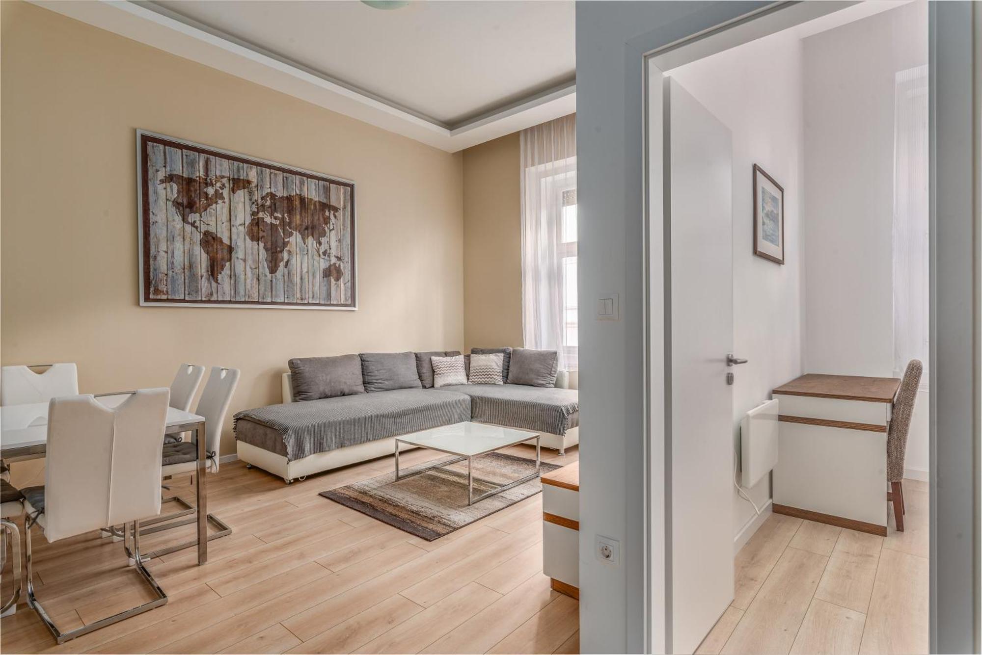 Apartment With 2 Bedrooms Near Gellert Thermal Bath بودابست المظهر الخارجي الصورة